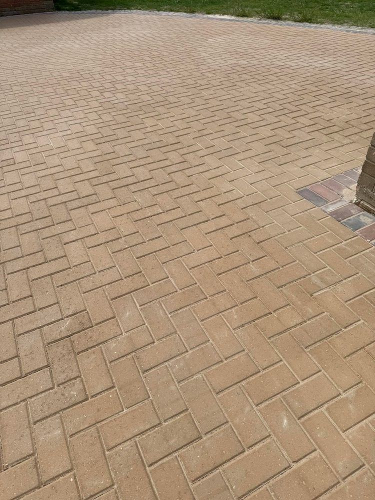 Finished block paved driveway